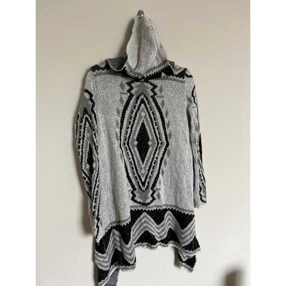 Tucker & Tate Grey & Black Aztec Design Cardigan - Size XL - Picture 8 of 10